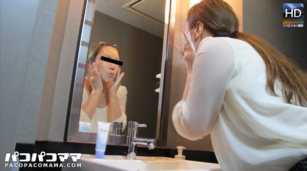 流川ユリア<br />『スッピン熟女 〜パイパン素肌美人〜』